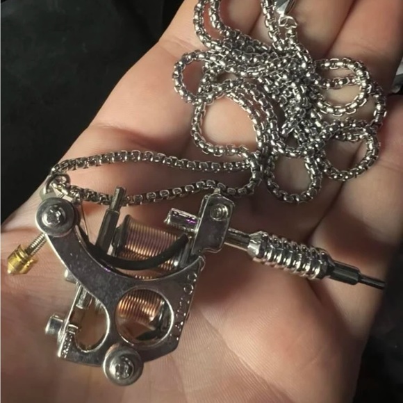 New Stainless Steel Dimensional Tattoo Machine Pendant Necklace | Tattoo Machine - Picture 7 of 15